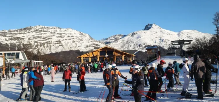 Vacaciones-de-invierno-crecieron-los-viajes-y-el-gasto-supero-los-212-billones-optimized
